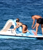 Access_Kardashian_96.jpg