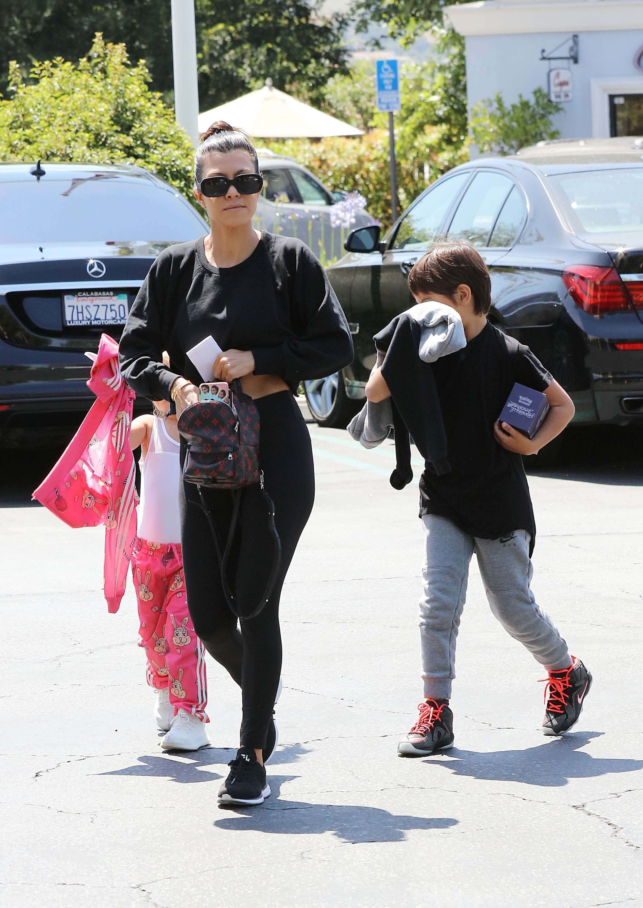 Access_Kardashian_2.jpg