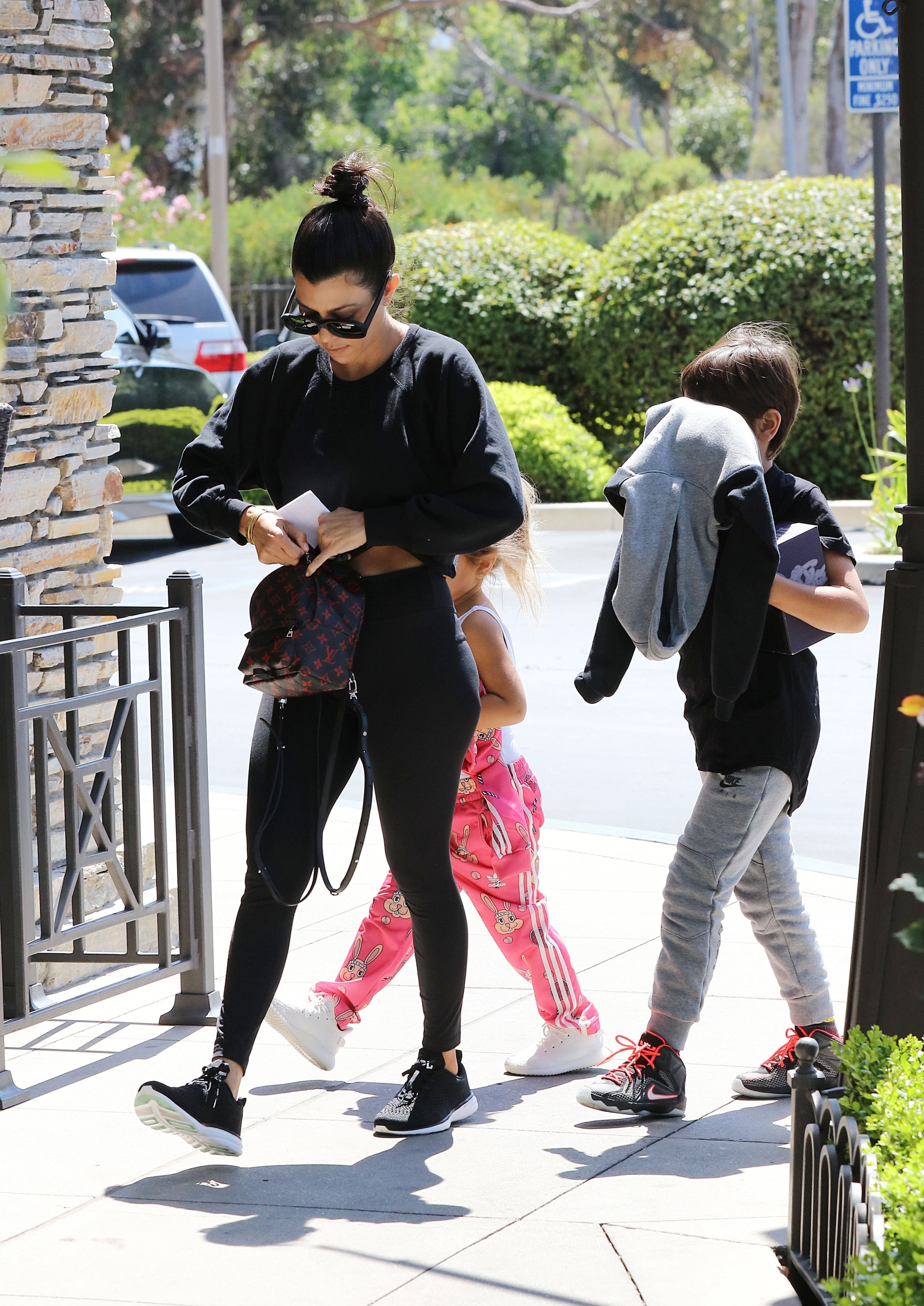 Access_Kardashian_29.jpg