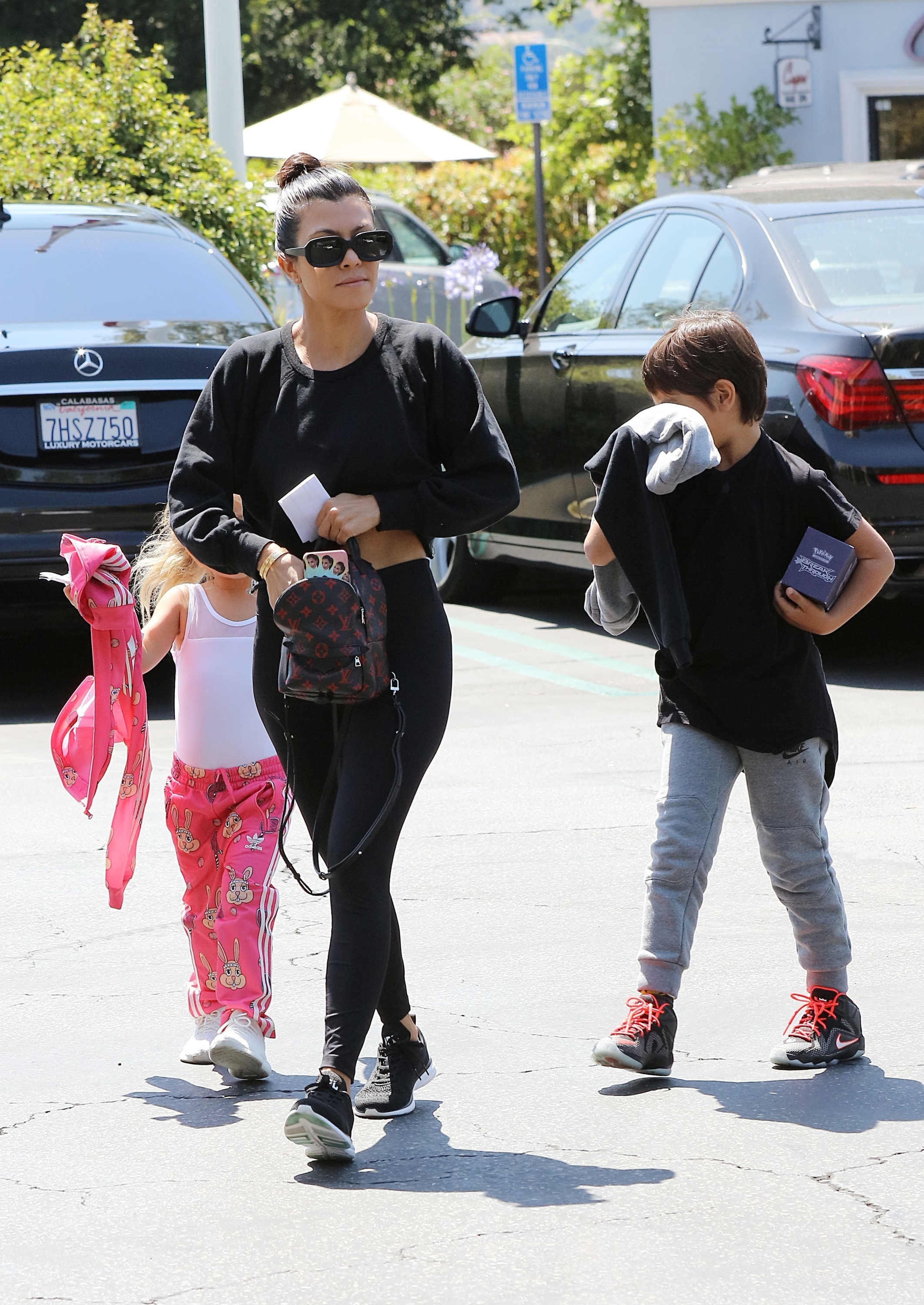 Access_Kardashian_3.jpg