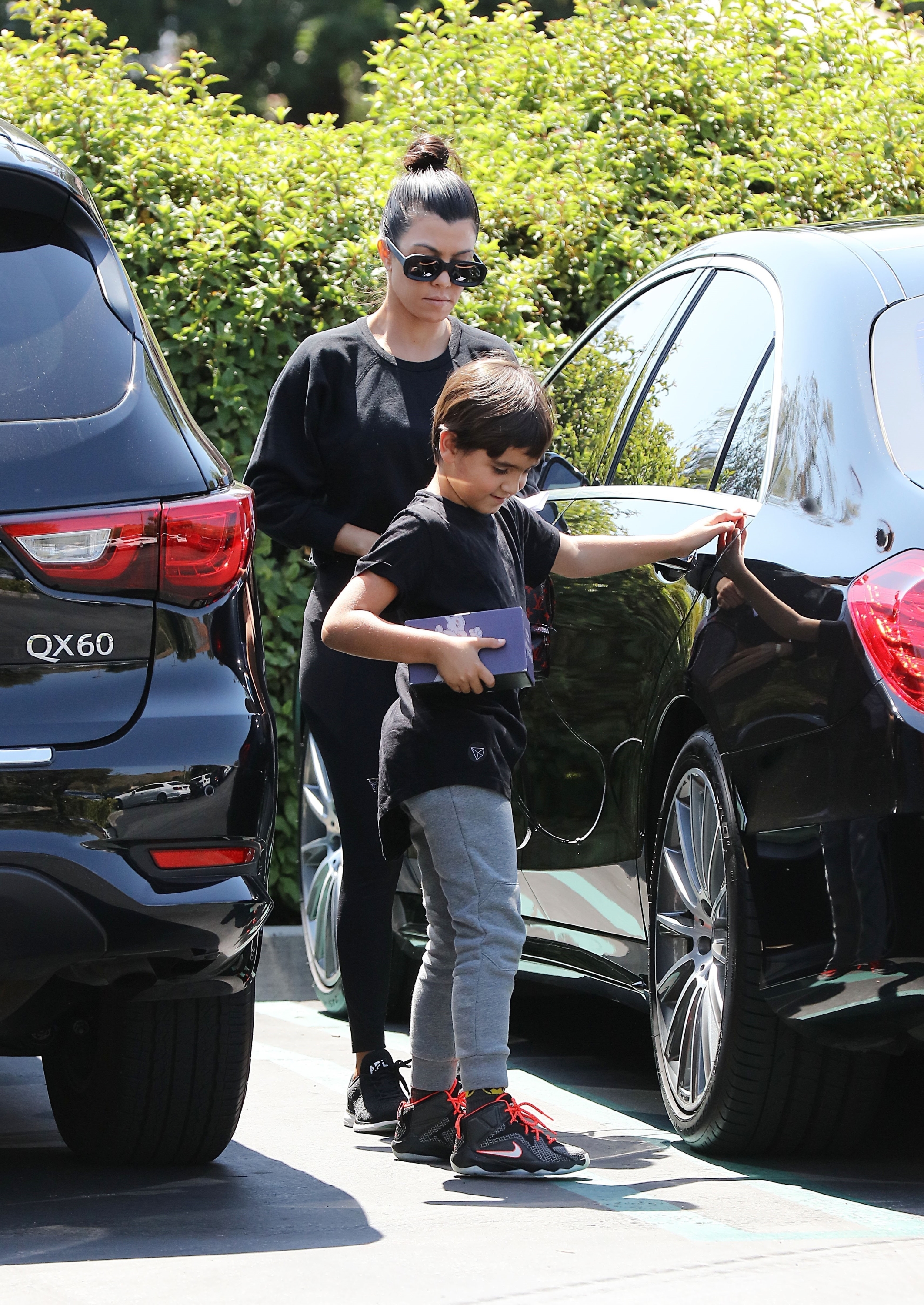 Access_Kardashian_8.jpg
