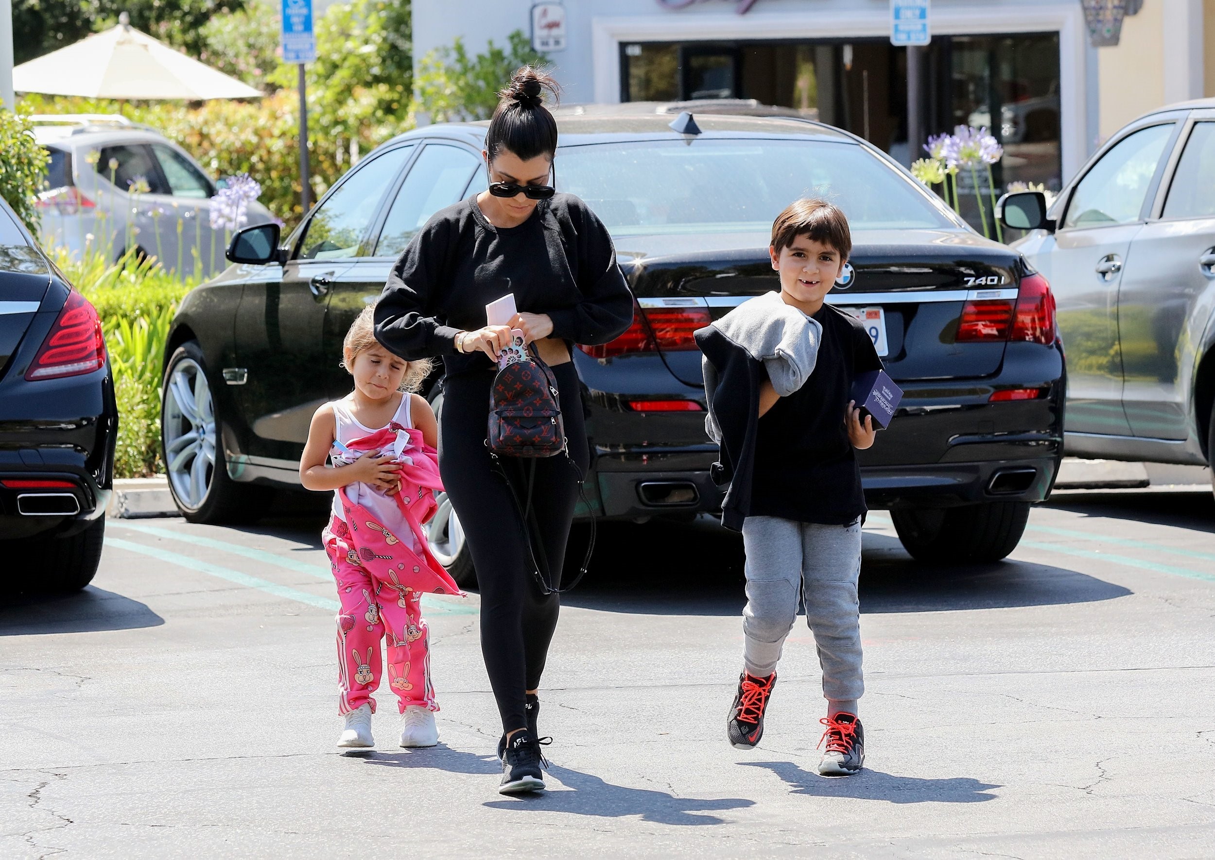 Access_Kardashian_92.jpg