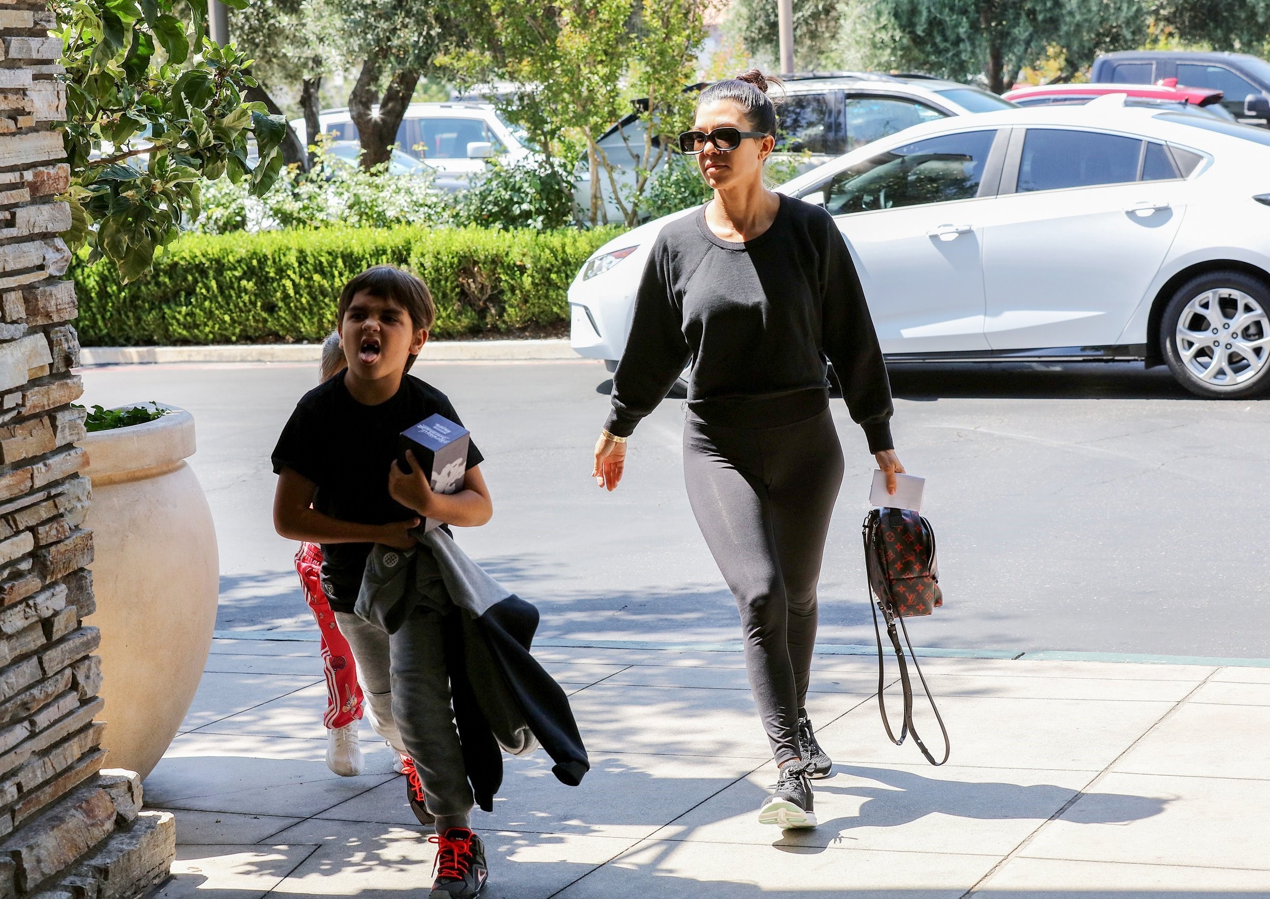 Access_Kardashian_97.jpg