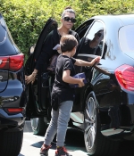 Access_Kardashian_4.jpg