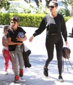 Access_Kardashian_40.jpg