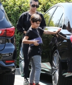 Access_Kardashian_79.jpg