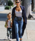 Access_Kardashian_1.jpg
