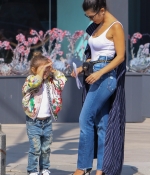 Access_Kardashian_2.jpg