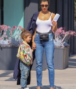 Access_Kardashian_4.jpg
