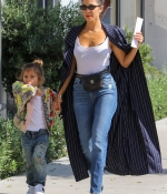 Access_Kardashian_8.jpg