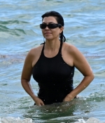Access_Kardashian_10.jpg