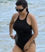 Access_Kardashian_14.jpg