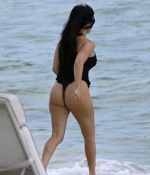 Access_Kardashian_4.jpg