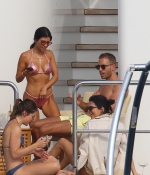Access_Kardashian_11.jpg