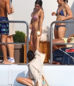 Access_Kardashian_13.jpg