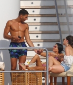 Access_Kardashian_30.jpg