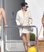 Access_Kardashian_14.jpg