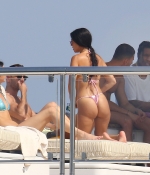 Access_Kardashian_4.jpg