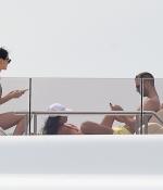 Access_Kardashian_12.jpg