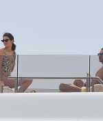 Access_Kardashian_16.jpg