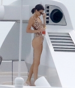 Access_Kardashian_2.jpg