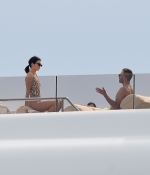 Access_Kardashian_8.jpg