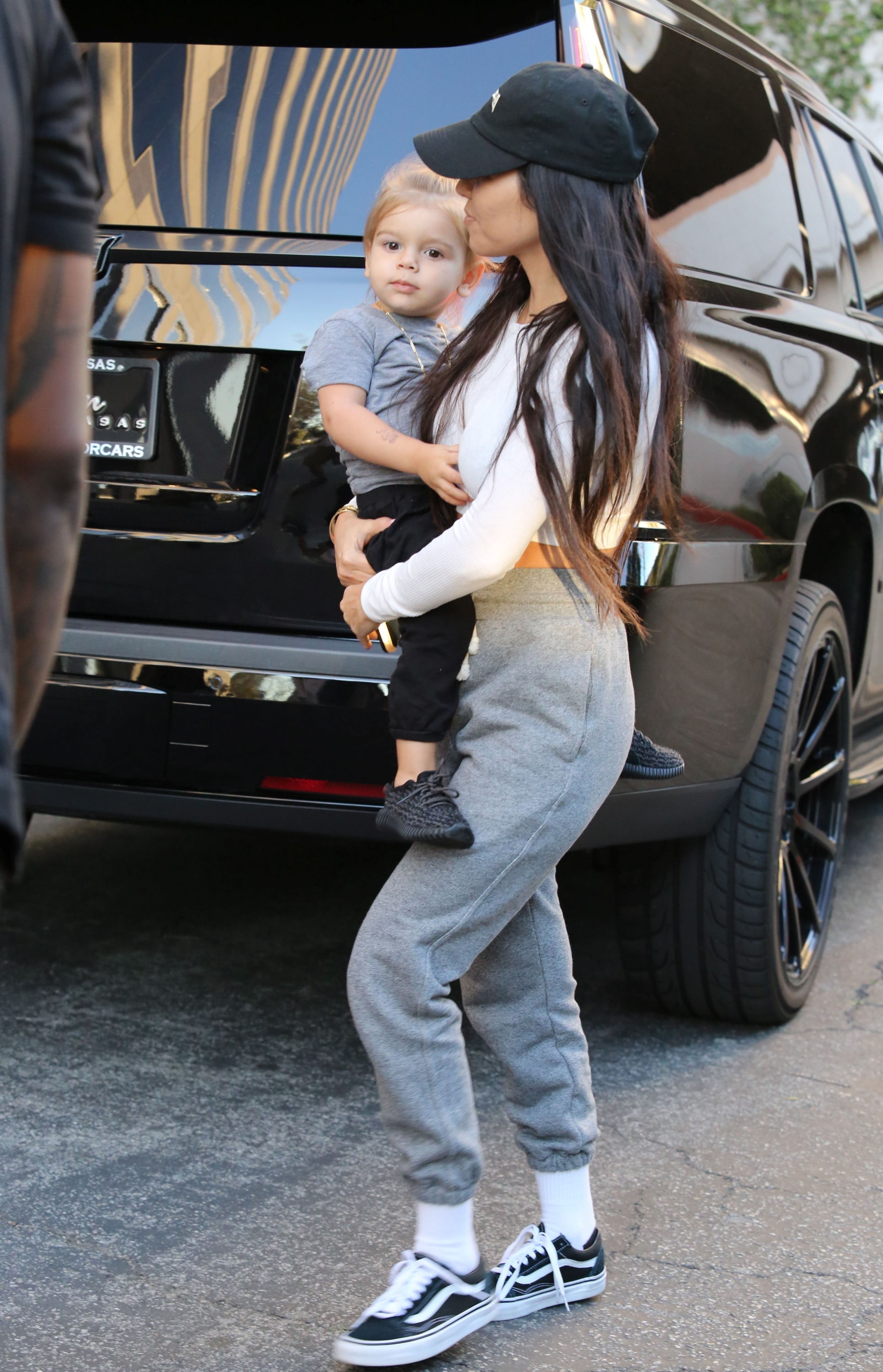 Access_Kardashian_17.jpg