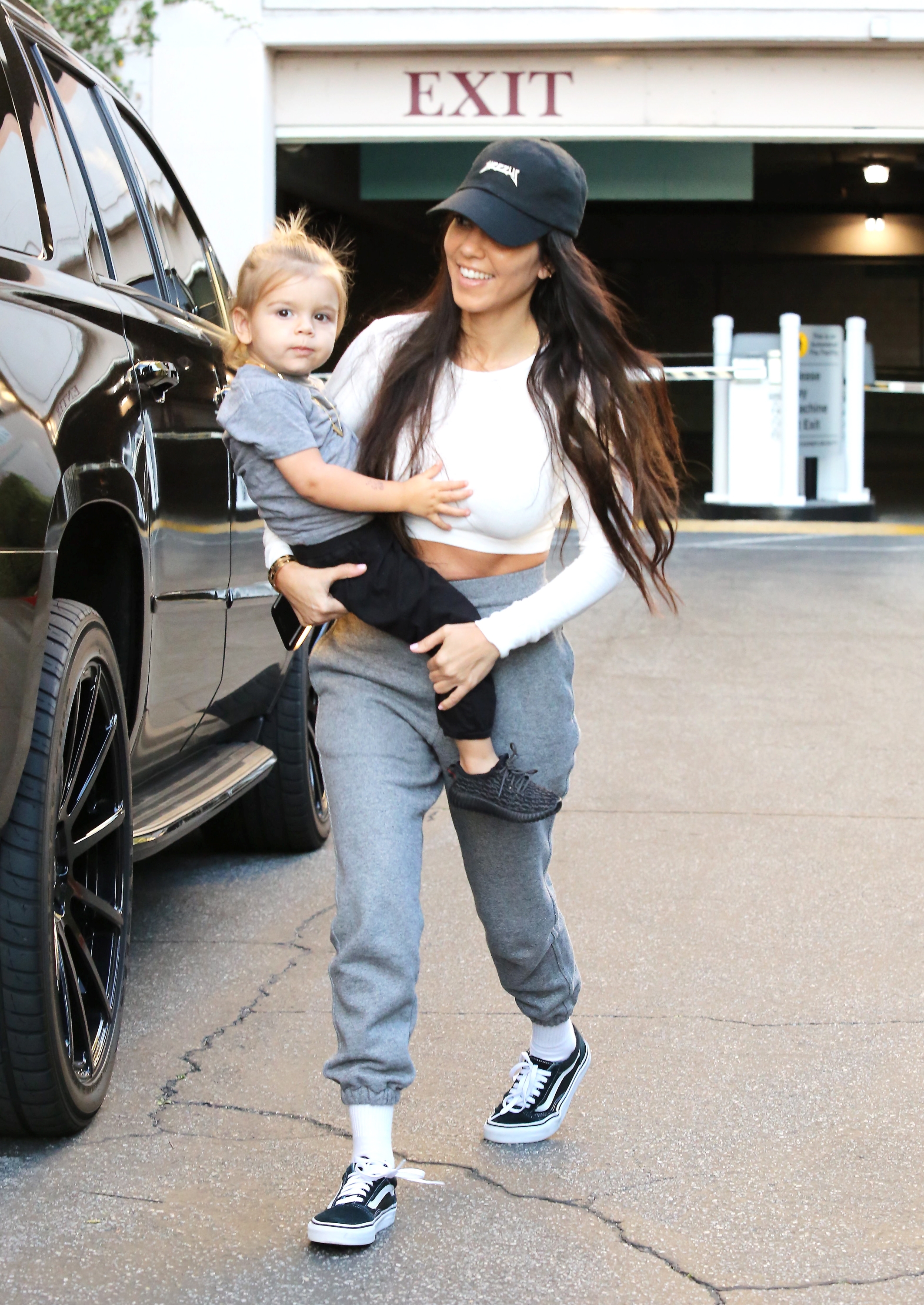 Access_Kardashian_3.jpg