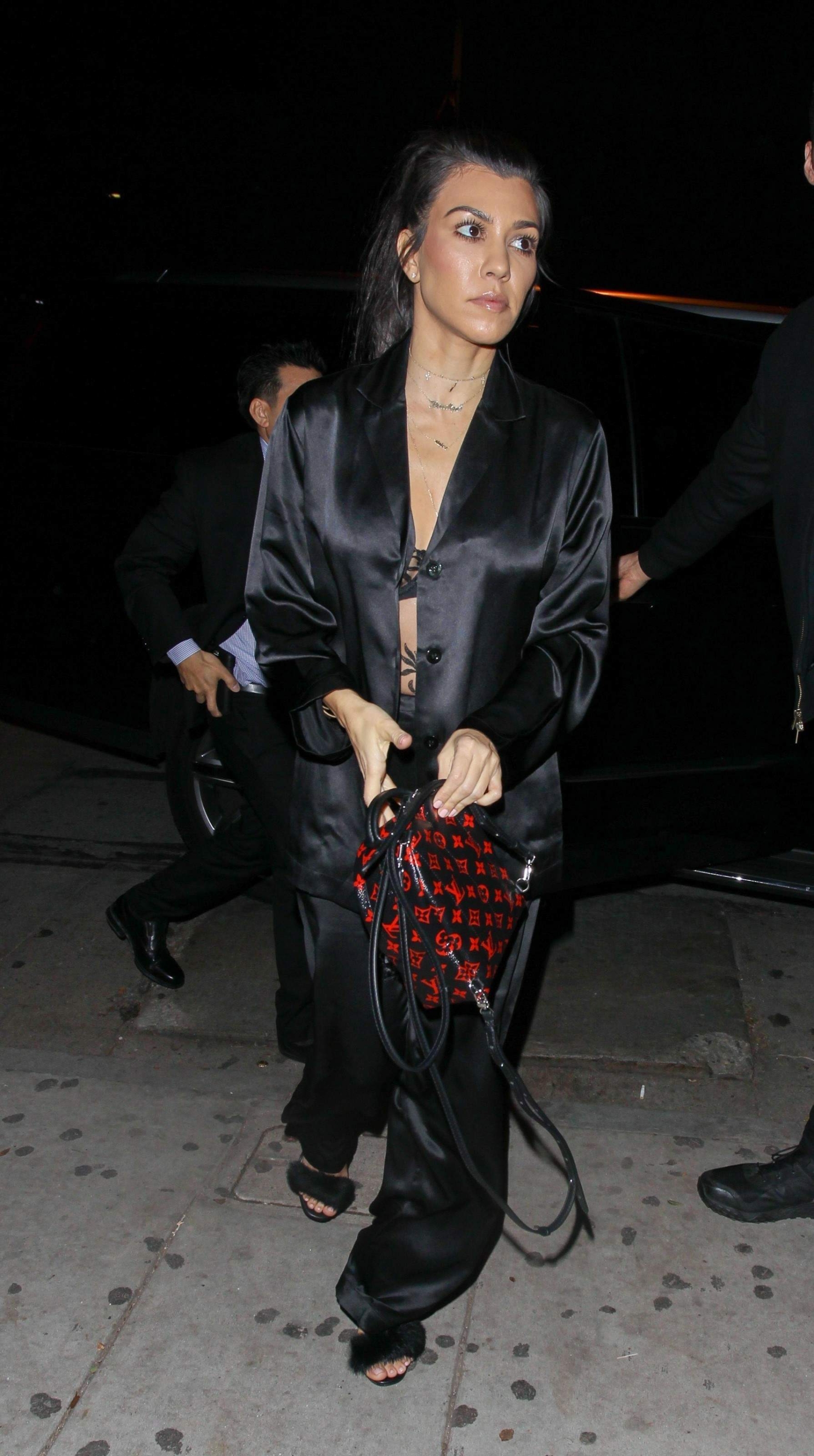 Access_Kardashian_2.jpg