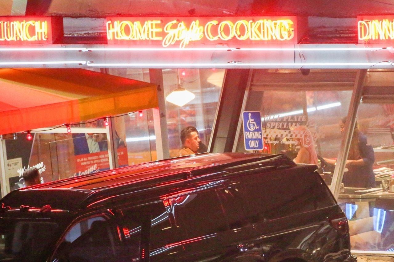 Access_Kardashian_003.jpg