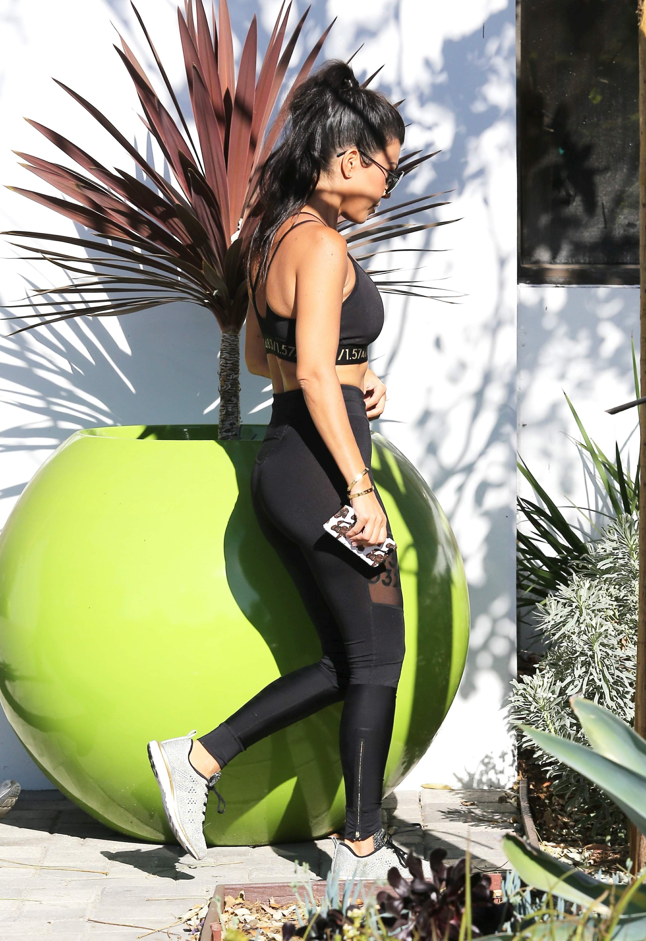 Access_Kardashian_7.jpg