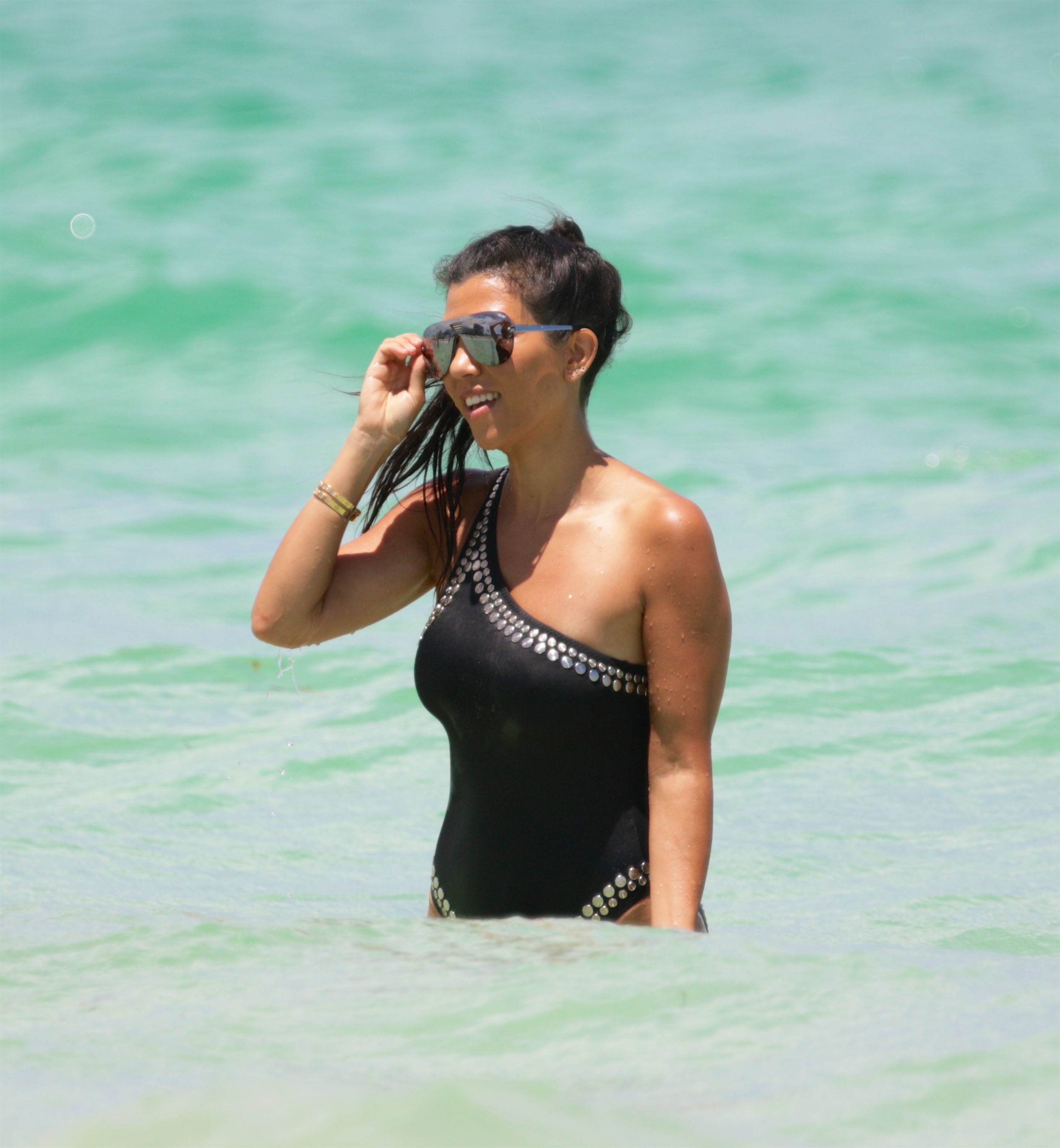 Access_Kardashian_120.jpg