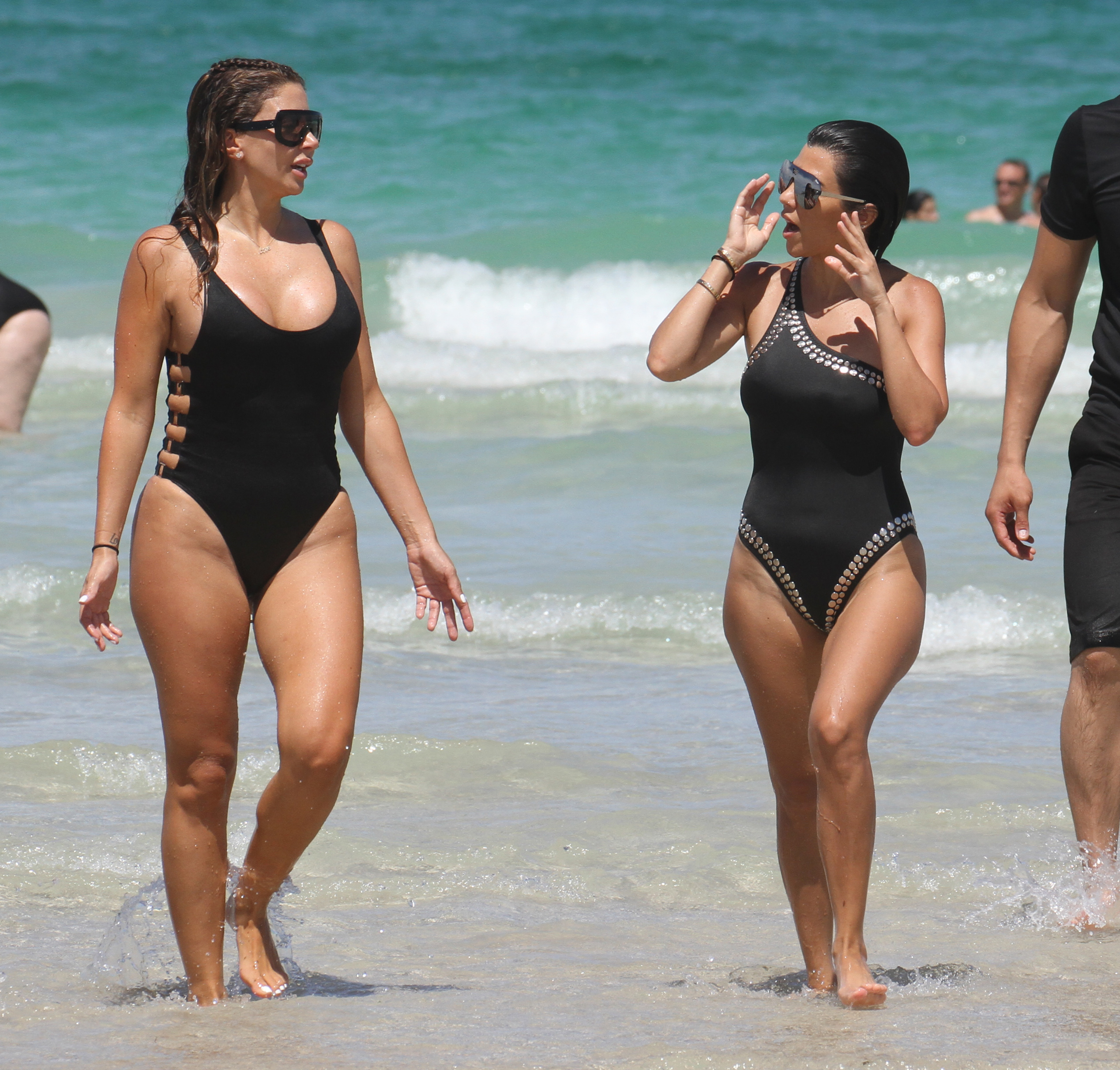 Access_Kardashian_160.jpg