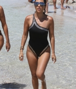Access_Kardashian_184.jpg