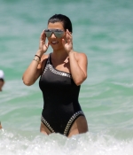 Access_Kardashian_198.jpg
