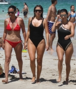 Access_Kardashian_217.jpg