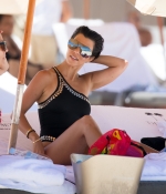 Access_Kardashian_271.jpg
