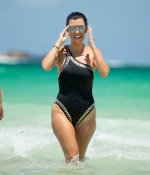 Access_Kardashian_74.jpg