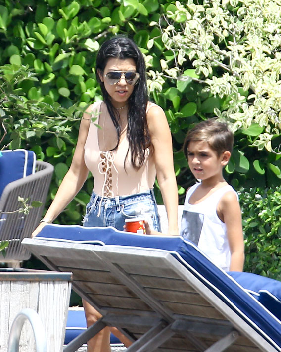 Access_Kardashian_10.jpg