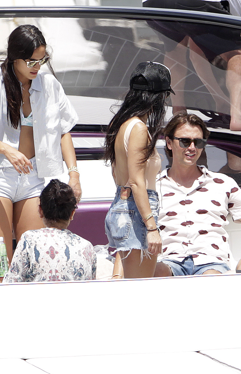 Access_Kardashian_100.jpg