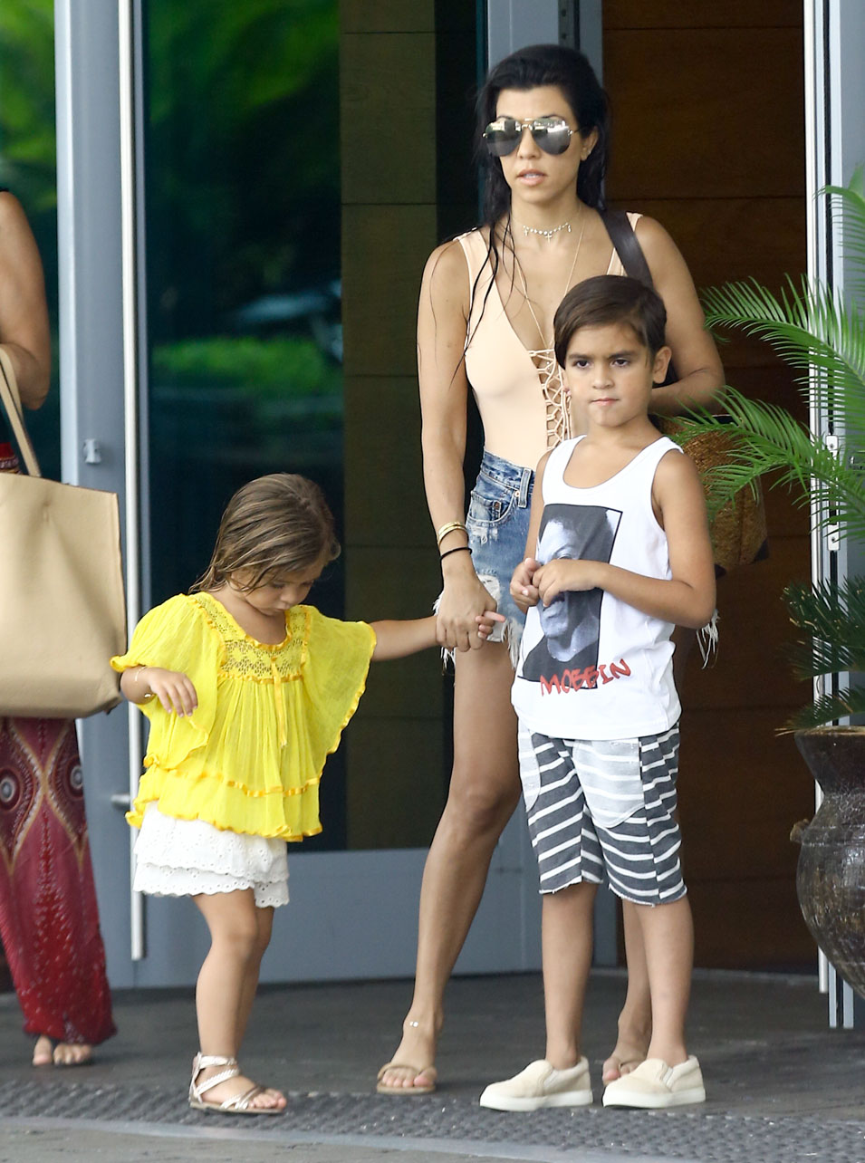 Access_Kardashian_2.jpg
