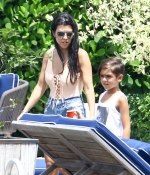 Access_Kardashian_10.jpg