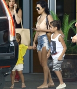 Access_Kardashian_6.jpg