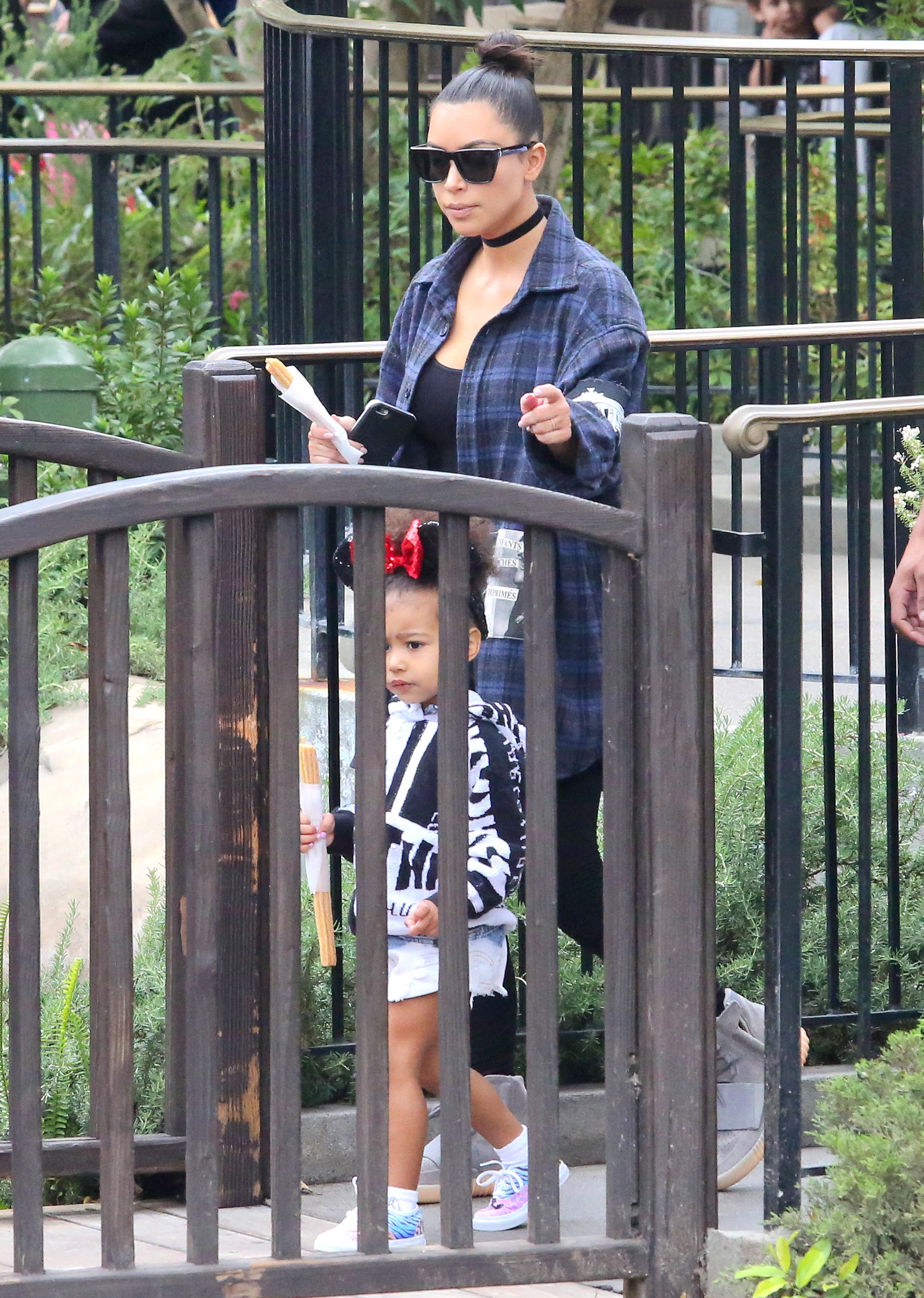 Access_Kardashian_30.jpg