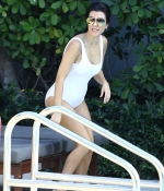Access_Kardashian_10.jpg