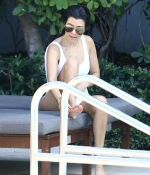 Access_Kardashian_14.jpg