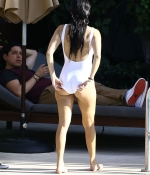 Access_Kardashian_3.jpg