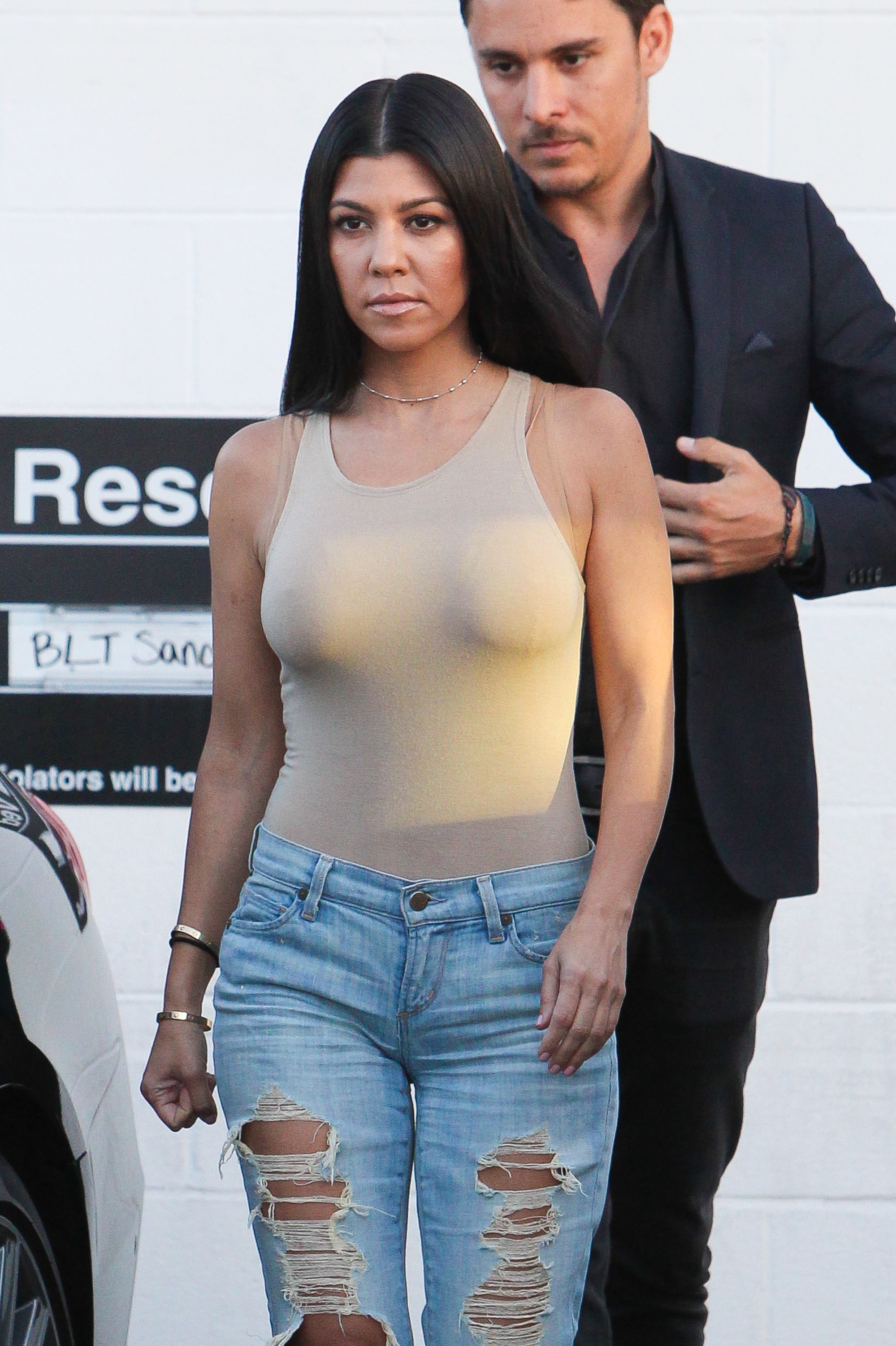 Access_Kardashian_11.jpg