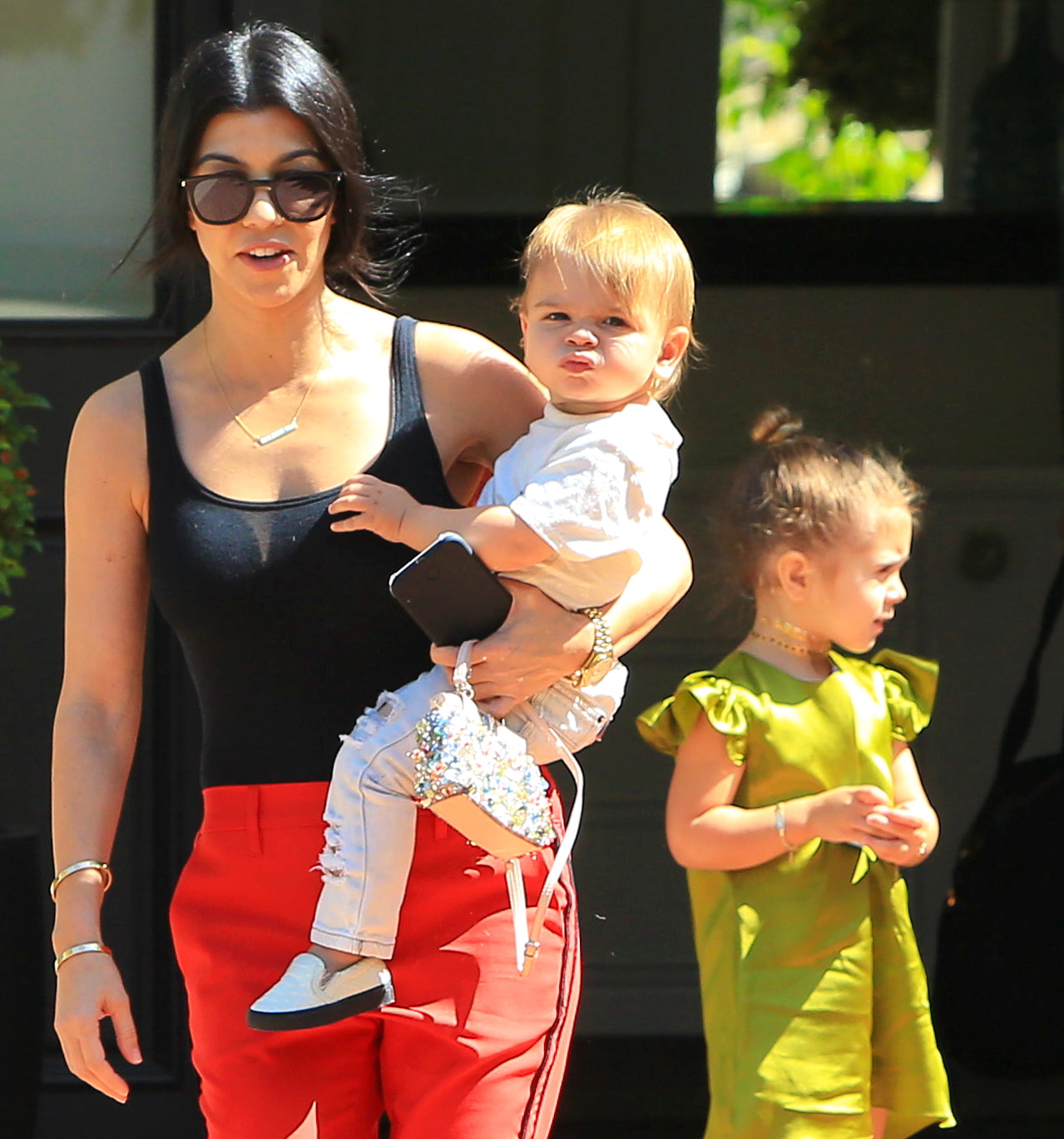 Access_Kardashian_2.jpg
