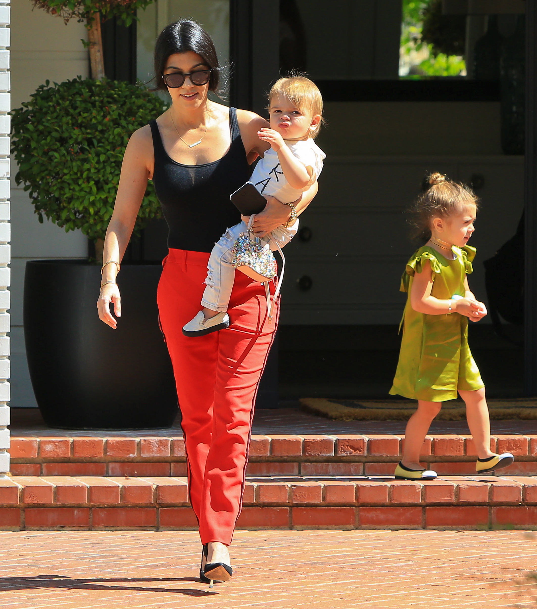 Access_Kardashian_5.jpg